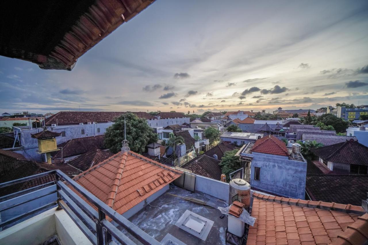 Padma Lodge Legian Семиняк Екстериор снимка